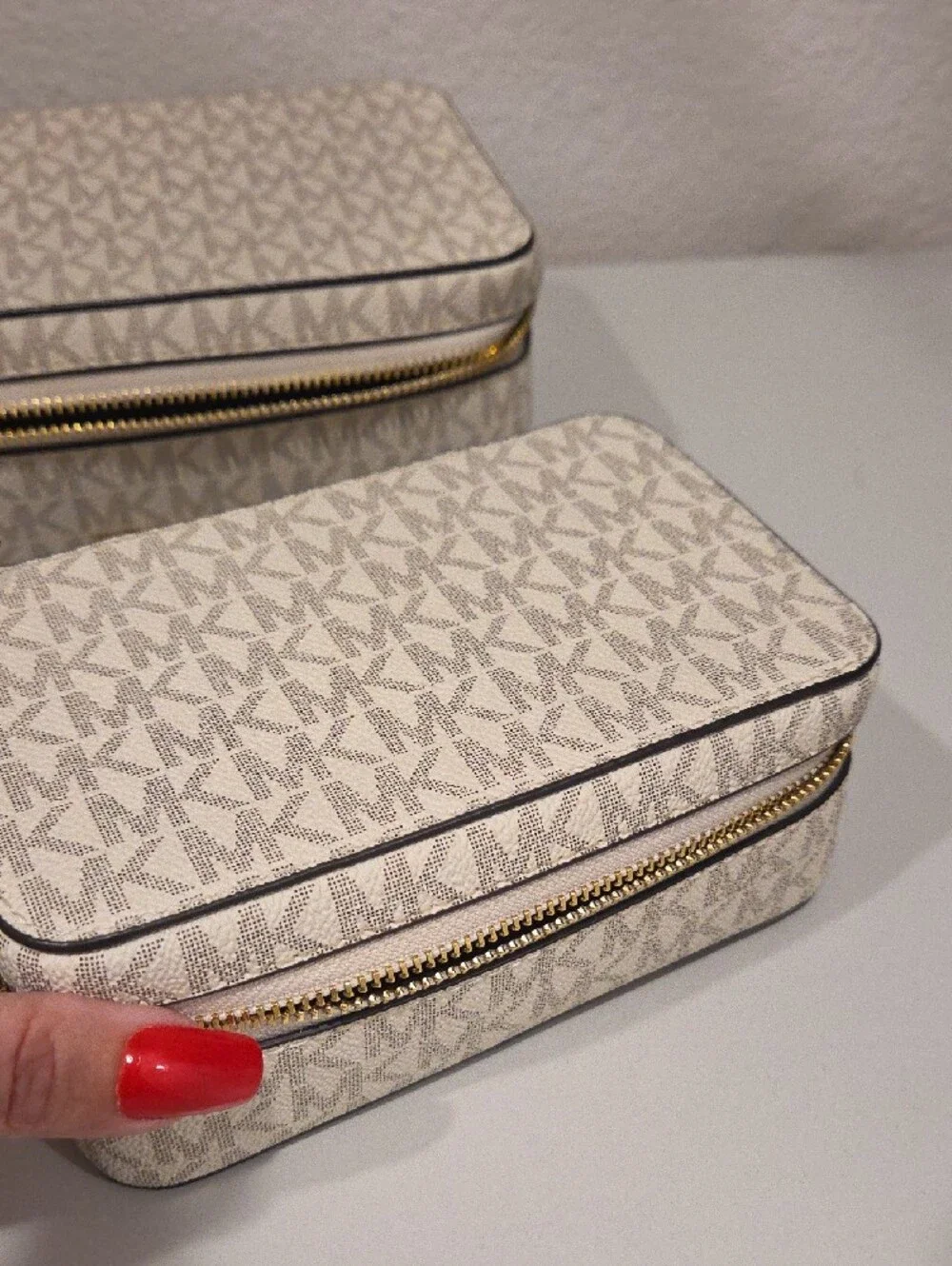 Michael Kors Signature Logo Travel Jewelry Case Set in Vanilla